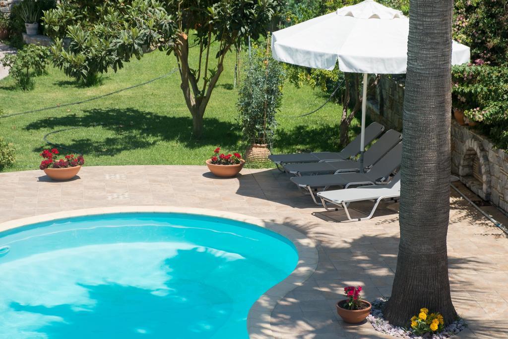 Erodios Villas 1 Gerani  Bagian luar foto